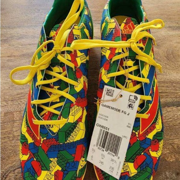 Men’s NWT Lego x Adidas soccer cleats - Picture 3 of 11